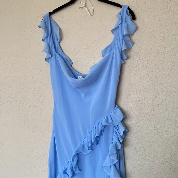 HOUSE OF CB 'Ariela' Soft‎ Blue Ruffle Maxi Dress NWOT size L - Picture 12 of 13